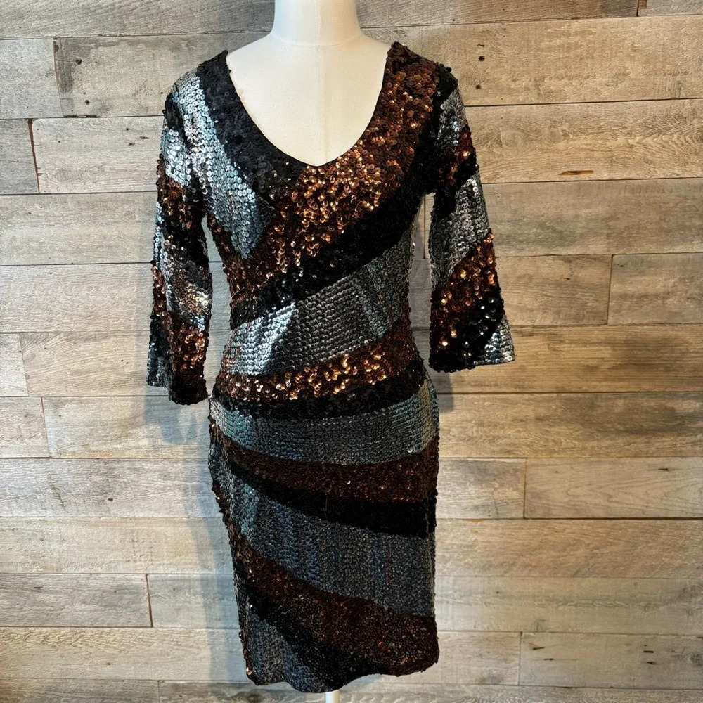 BNWT Maner‎ Women's Sequinned Metallic Pencil Dress In Size Small